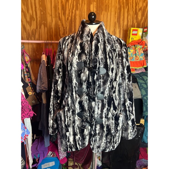 Karen Kane Faux Fur Coat Womens XL Black White Animal Print Toggle Jacket Luxury - Picture 2 of 10